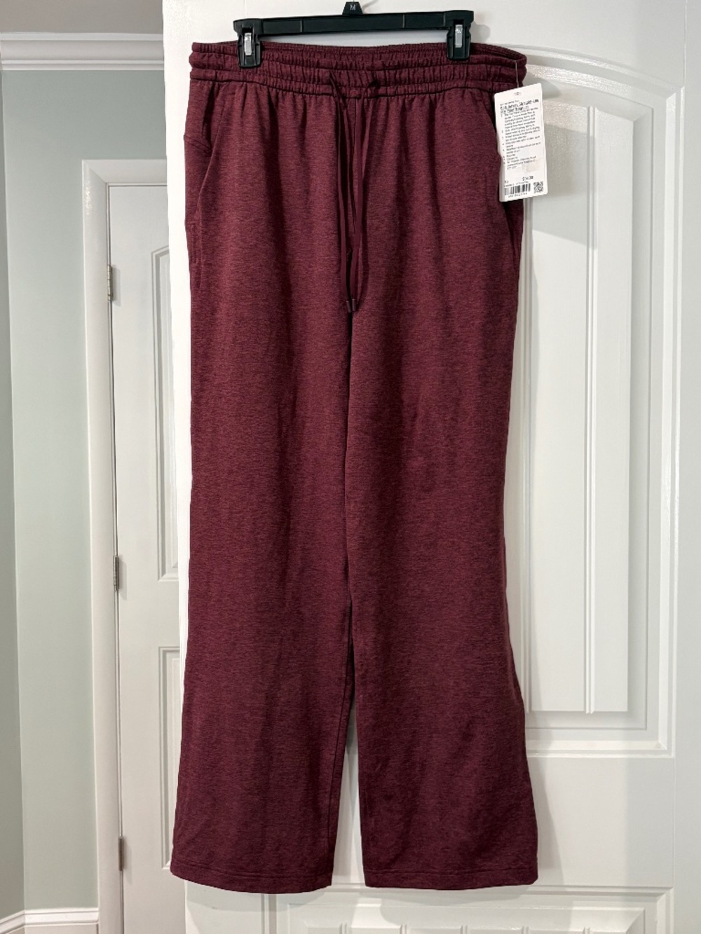 Lululemon Soft Jersey Straight leg MR pants regular